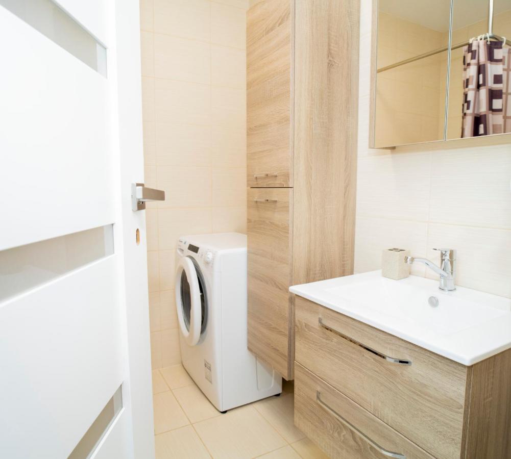 카우나스 The Private Garden House 아파트 외부 사진